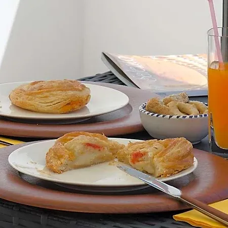 L'antica Rimessa Bed and Breakfast 3*