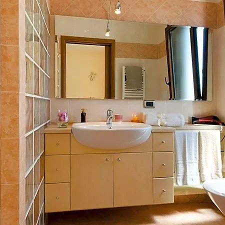 L'antica Rimessa Bed and Breakfast Λέτσε