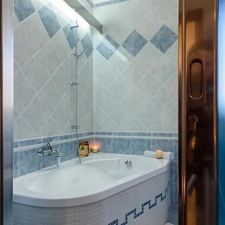 לינה וארוחת בוקר L'antica Rimessa 3*